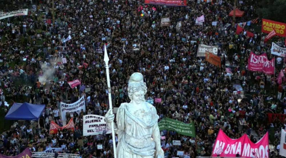 8M: Una movilización masiva que mostró la fuerza y las ganas de luchar contra&nbsp;Milei