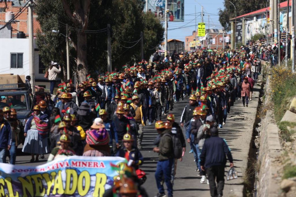 ¡Todo el apoyo a la rebelión obrera y campesina en Bolivia!